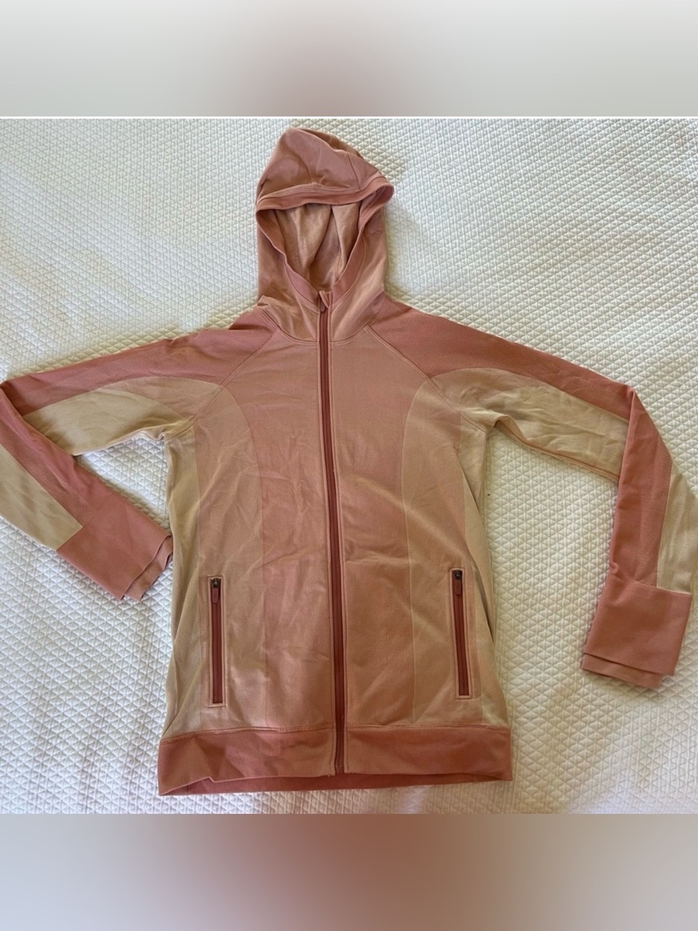 Lululemon ebb to train jacket size 10